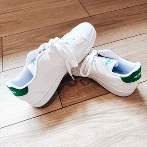Green and White Adidas shoes size 6.5